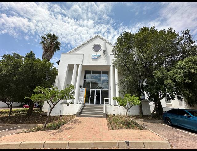 667M² OFFICE TO LET IN WOODMEAD